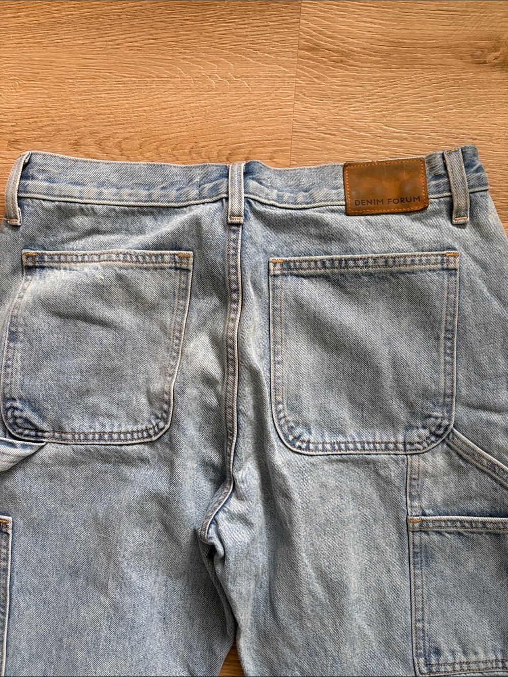 Denim Forum Relaxed Carpenter Jeans - Light Wash Blue - Picture 4 of 6